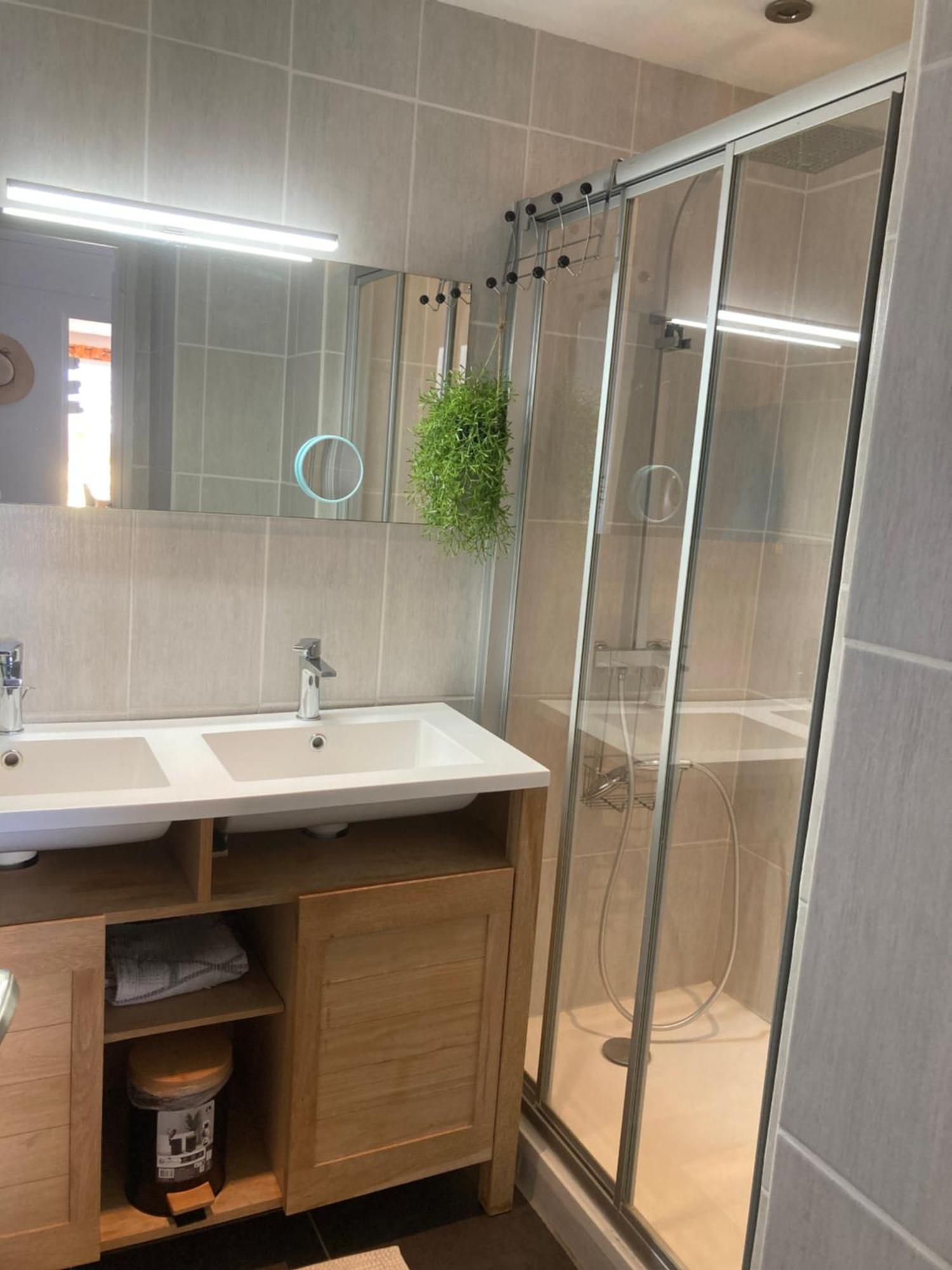 Appartement Vue Mer Acces Plage Antibes Luaran gambar