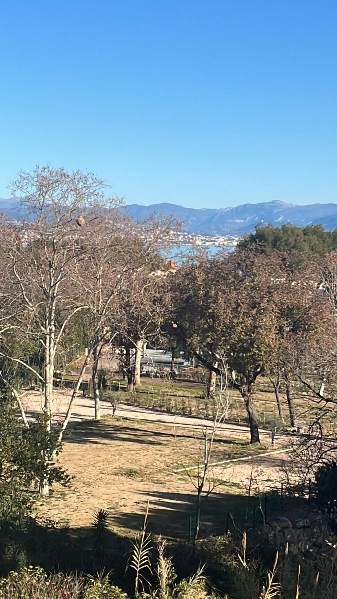 Appartement Vue Mer Acces Plage Antibes Luaran gambar